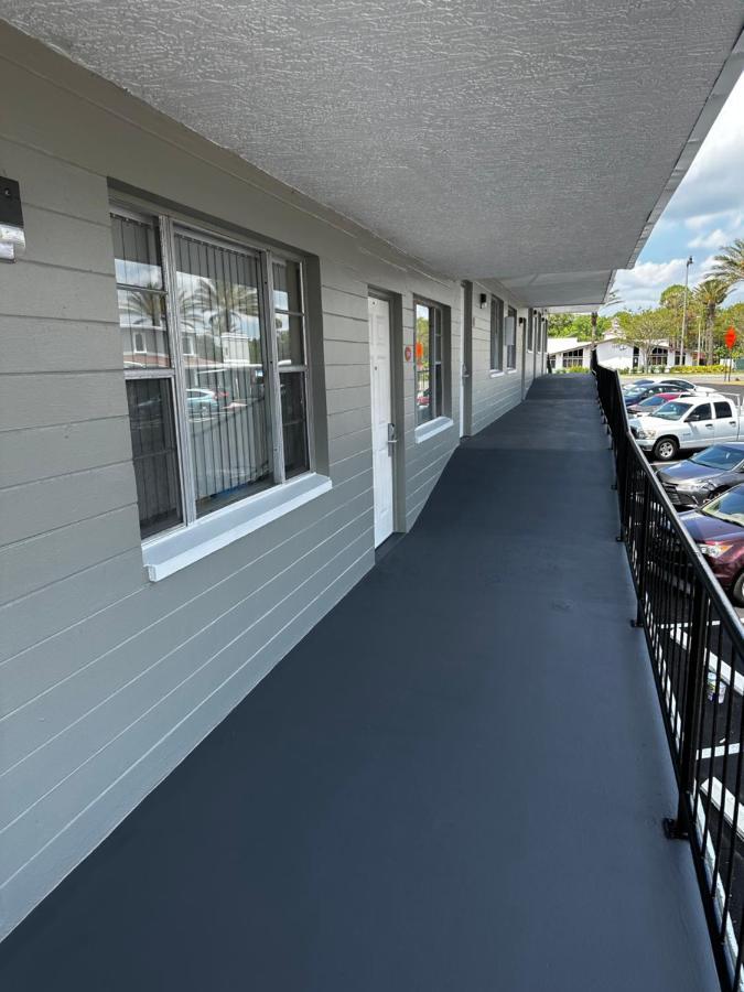 Red Carpet Inn Daytona Beach Exterior photo